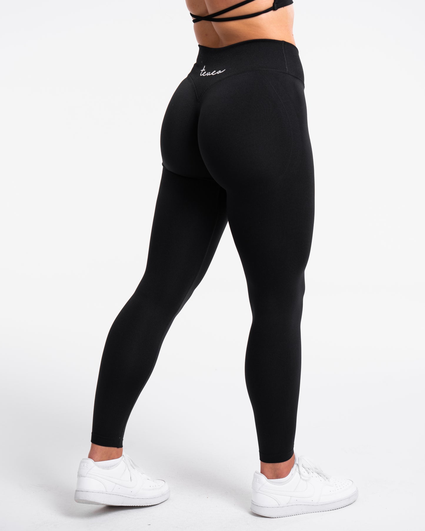 Fearless V-Shape Covert Scrunch Leggings "Schwarz"